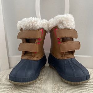 New without tags - GAP Toddler Sherpa-Lined Duck Boots